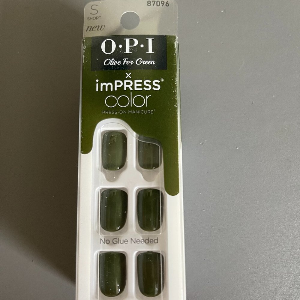 OPI imPRESS Color Press On Manicure